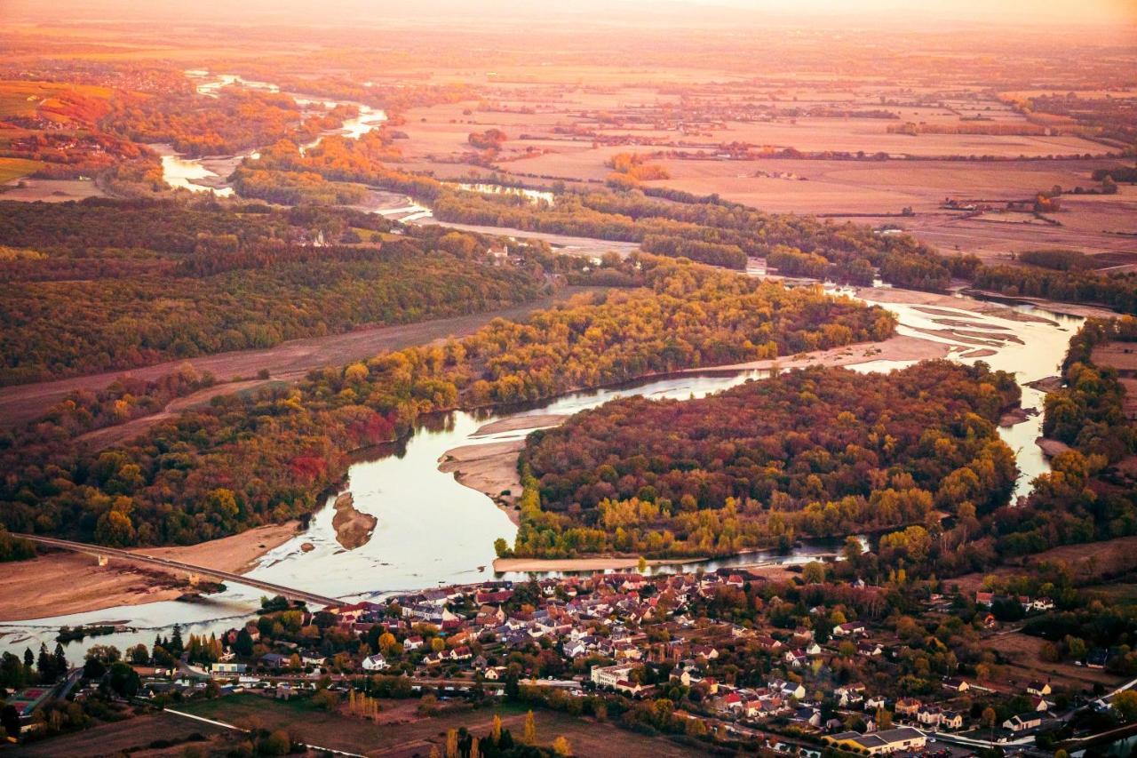 Camping Les Portes De Sancerre Saint-Satur ภายนอก รูปภาพ