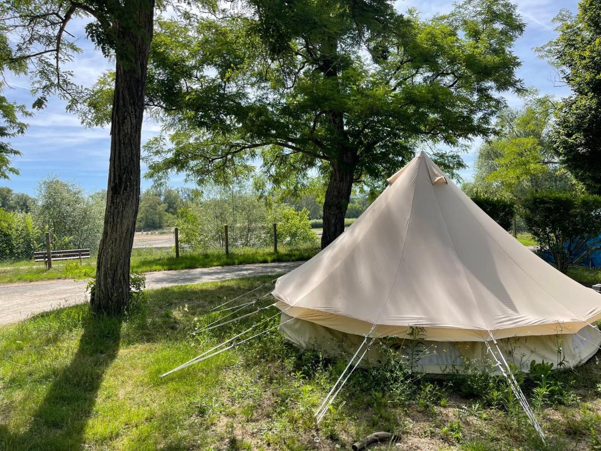 Camping Les Portes De Sancerre Saint-Satur ภายนอก รูปภาพ
