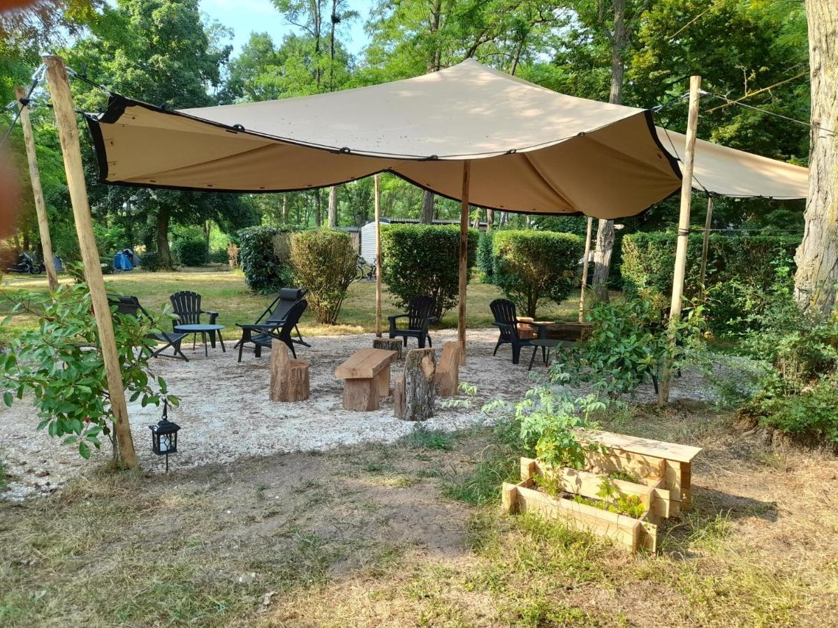 Camping Les Portes De Sancerre Saint-Satur ภายนอก รูปภาพ