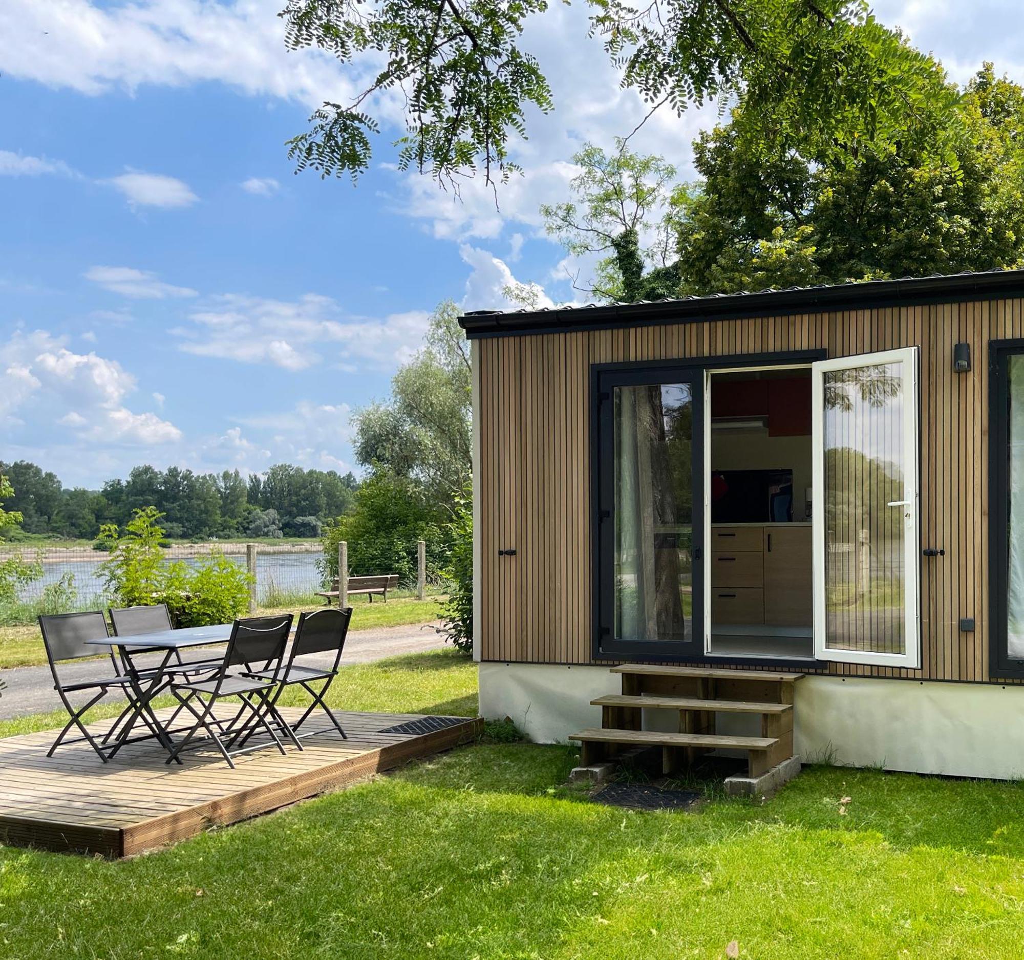 Camping Les Portes De Sancerre Saint-Satur ภายนอก รูปภาพ